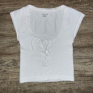 UO out from under top